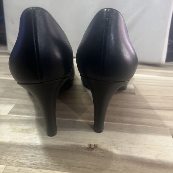 Authentic Naturalizer Womens Michelle Black Pumps Size 8.5 - Picture 4 of 11